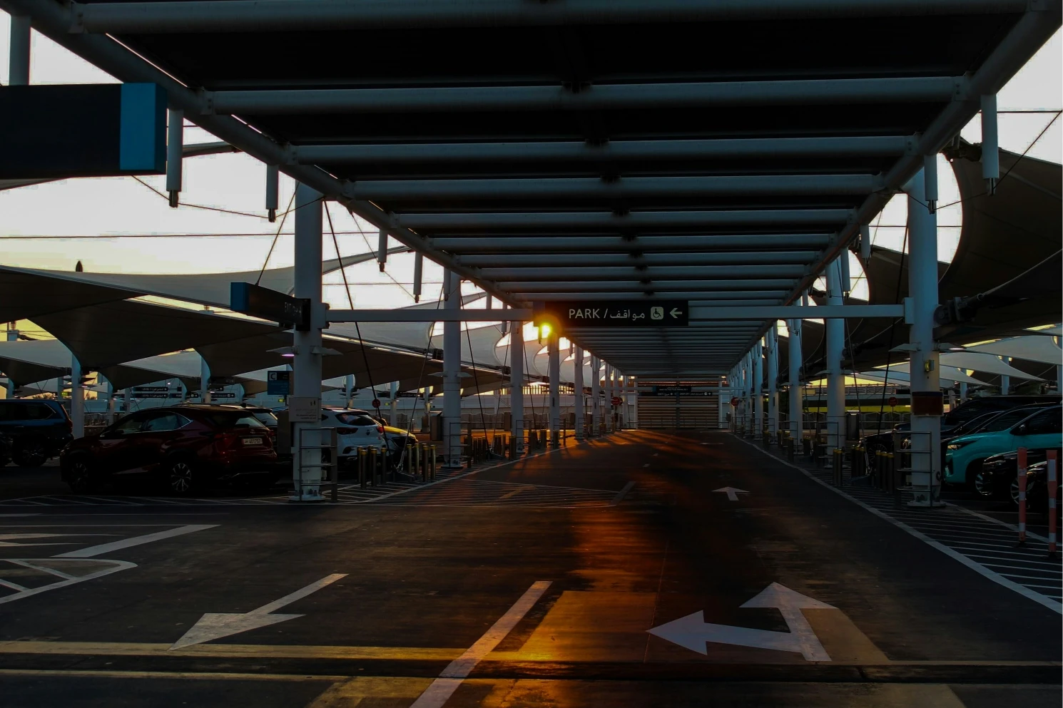 angela-victorio-WhXAXnT3a-0-unsplash (1) Trueparkings: Kansas City International Airport (KCI/MCI)|KCI Airport Parking Advantages Over Other Off-Airport Parking Providers